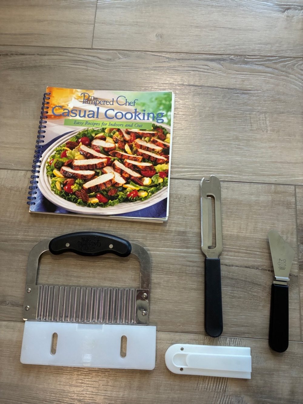 Pampered Chef Kitchen Utensil Set with Black Handles
